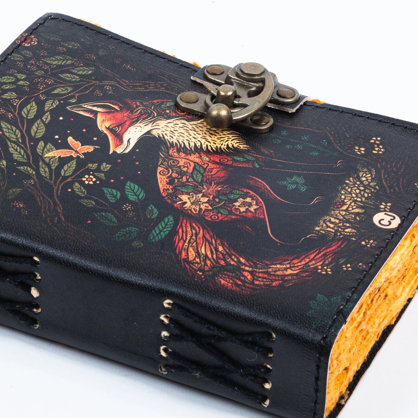 Traveler Leather Journal Vintage Pages with Wolf Print